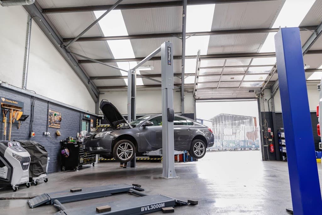 Halfords Autocentre Oxford